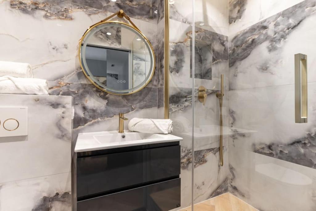 Neuilly/paris :magnifique 4p Appartement *